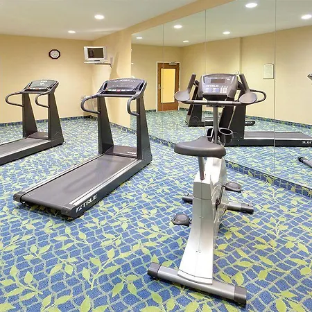 Holiday Inn Express Hotel & Suites Salisbury - Delmar By Ihg 