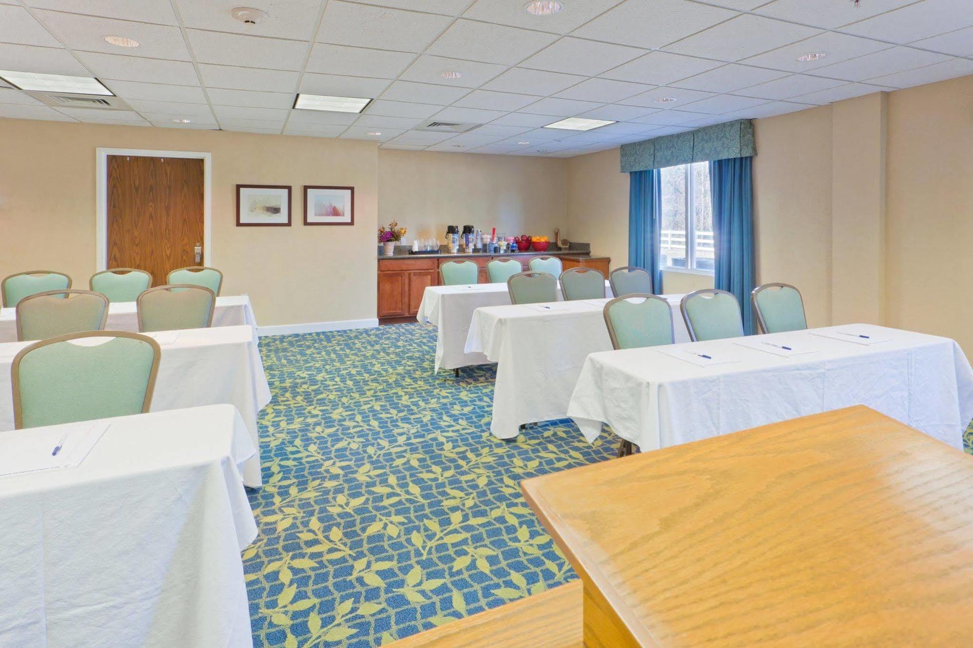 Express & Salisbury - By Ihg 3* Delmar