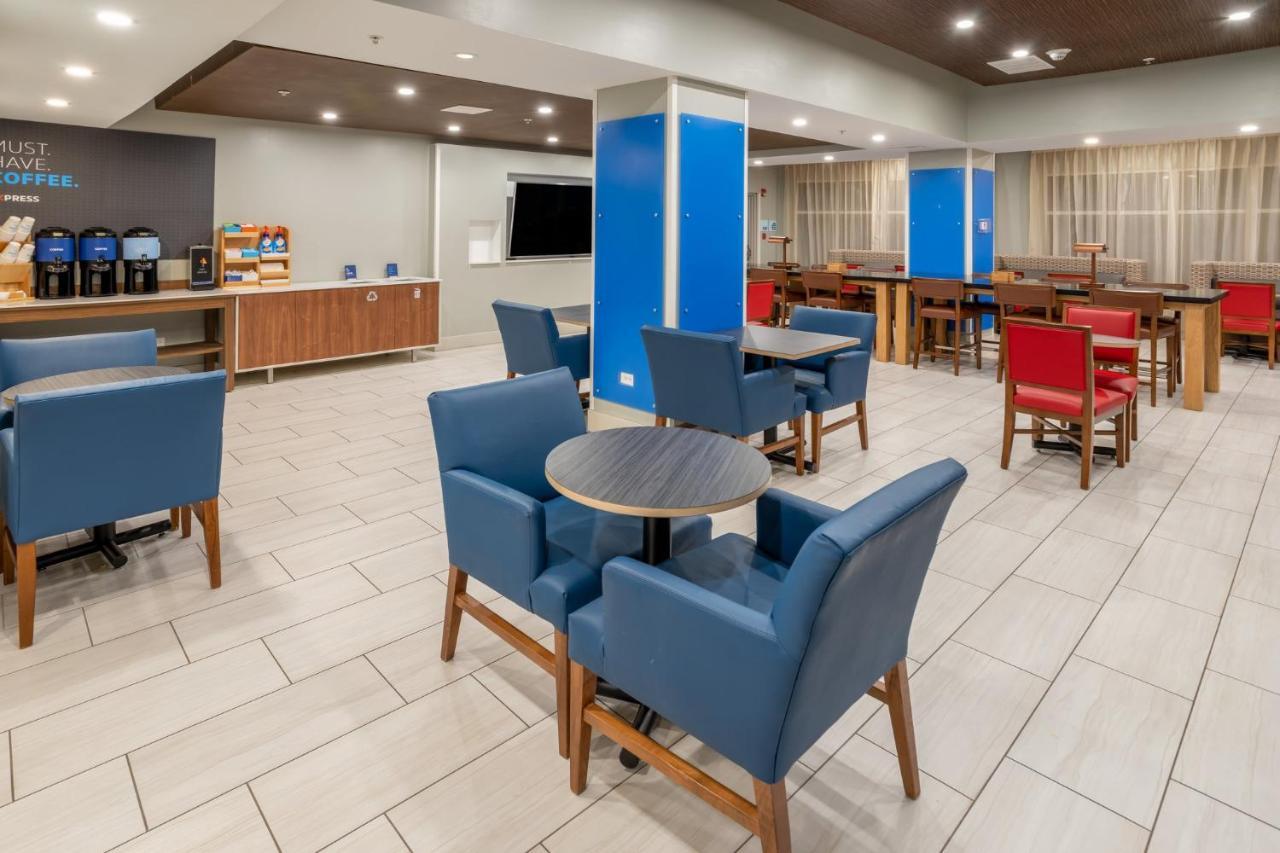 Hotel Express & Salisbury - By Ihg Delmar