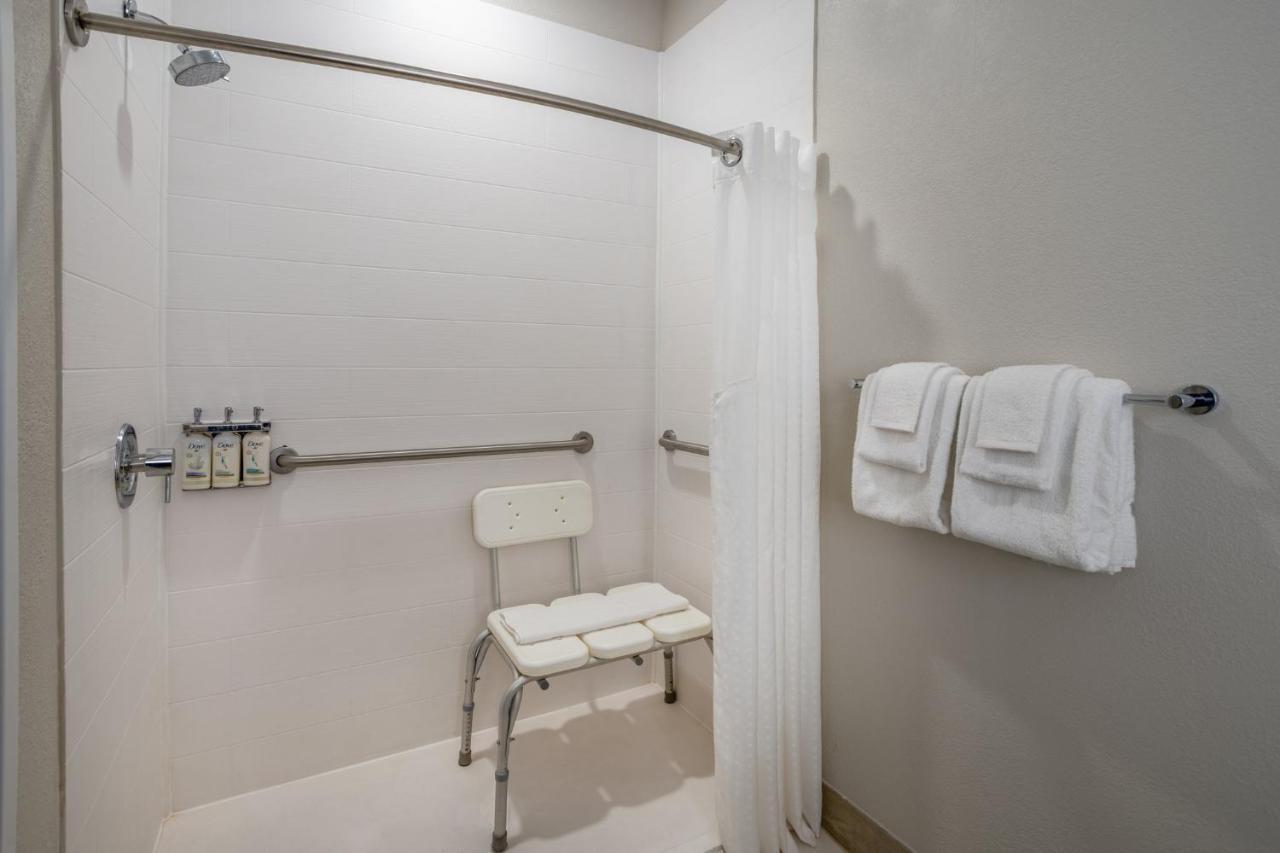 Express & Salisbury - By Ihg Hotel 3*